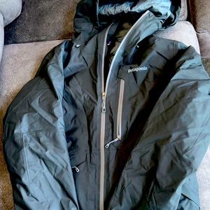 Men’s small Patagonia snowboarding jacket